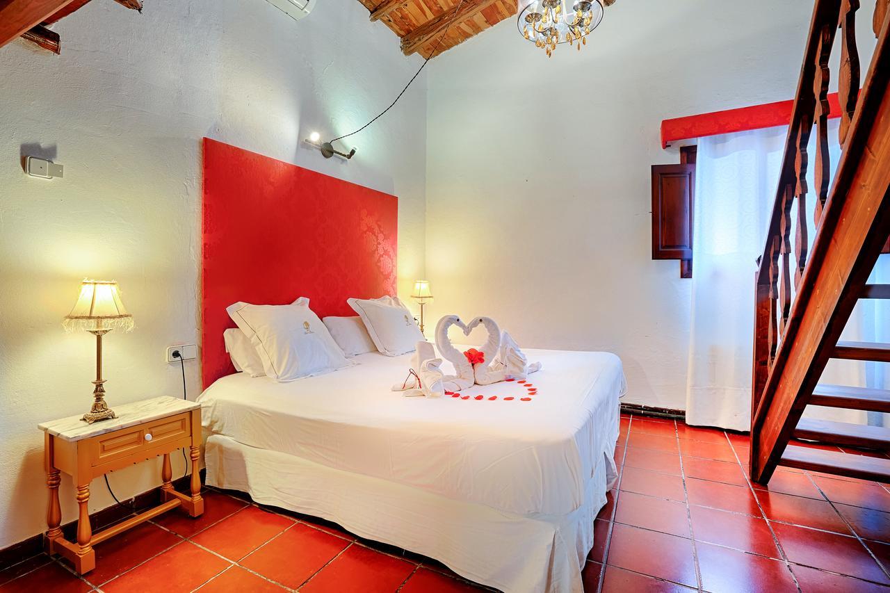 Hotel Pere Lifestyle & Cala Llonga (Ibiza)